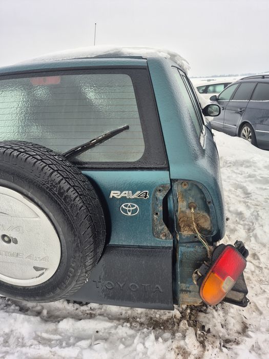 Emblemat toyota rav4 I generacja