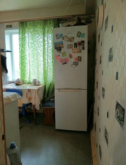 Продам 2 х ком квартиру. Матросова.