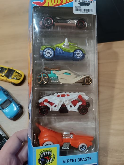 Zestaw resoraków hot wheels