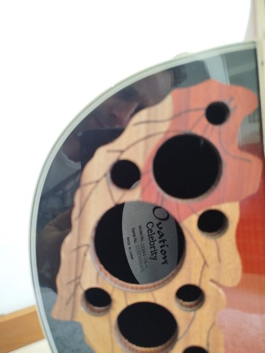 Baixo Ovation CEB44