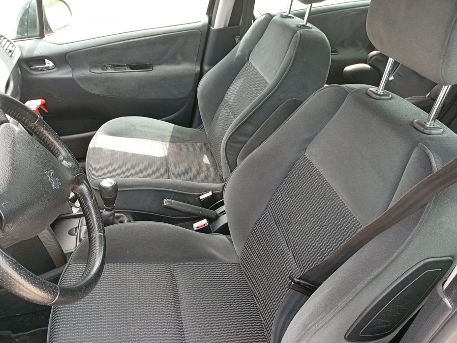 Peugeot 207 1.4i 16v 90cv