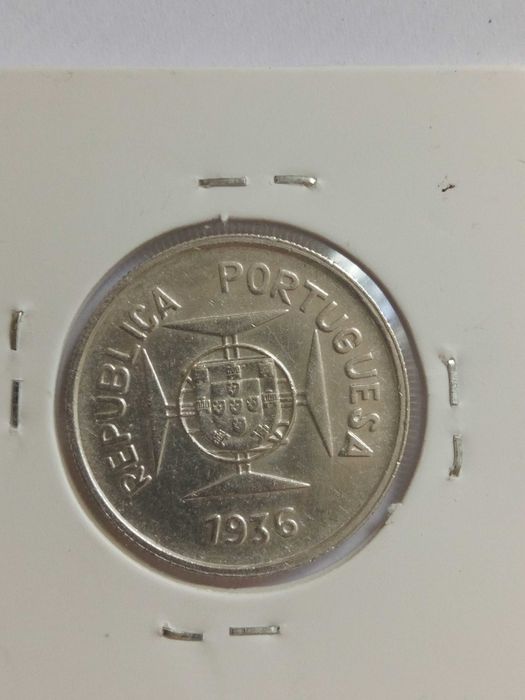 Moeda em prata ultramar meia rupia 1936 índia.