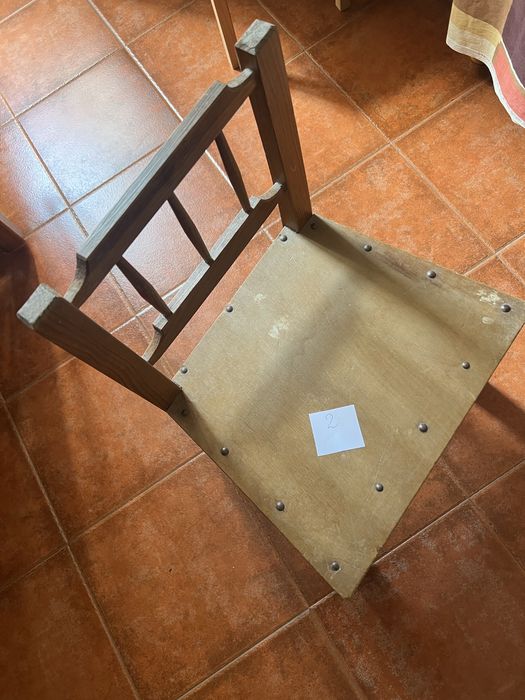 cadeiras pequenas usadas