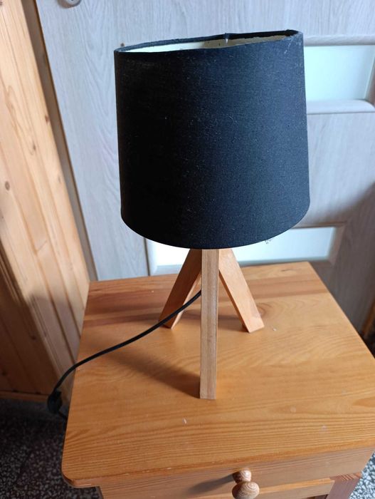 Lampka nocna stojąca