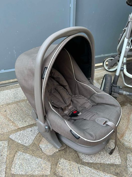 Carrinho de bebé trio com isofix da bebecar