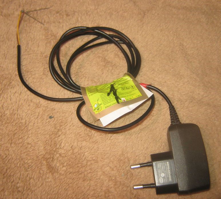 Блоки питания, гарнитура, зарядки к мобильным телефонам