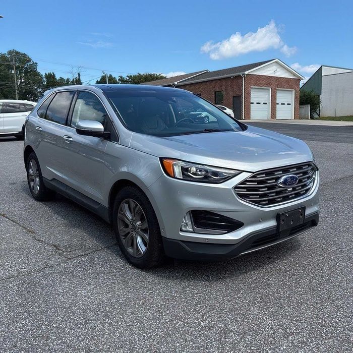 Ford Edge Titanium      2019