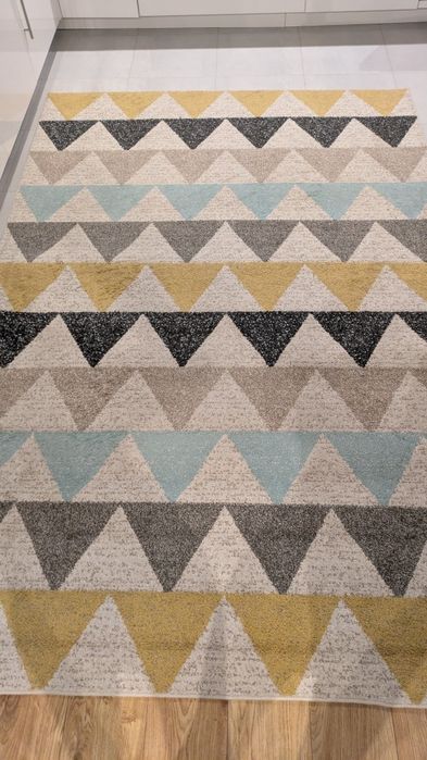 Dywan w dobrym stanie