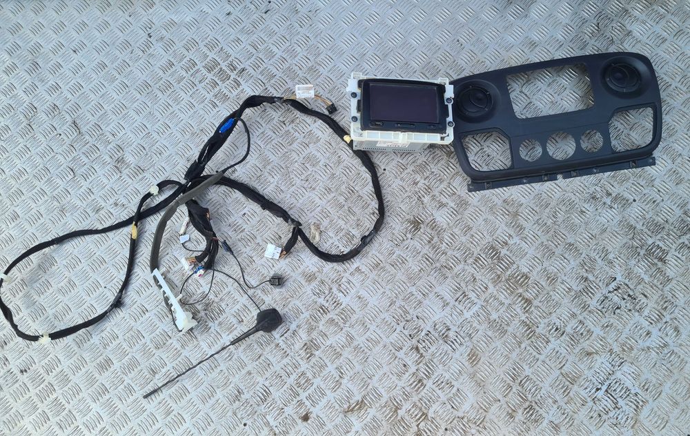 Renault Master III 2.3 radio nawigacja instalacja antena ramka radia