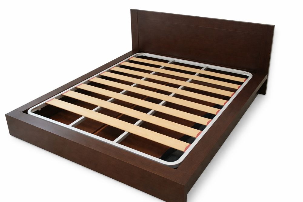 Cama king size (2,2*1,85 cm) com 2 gavetões