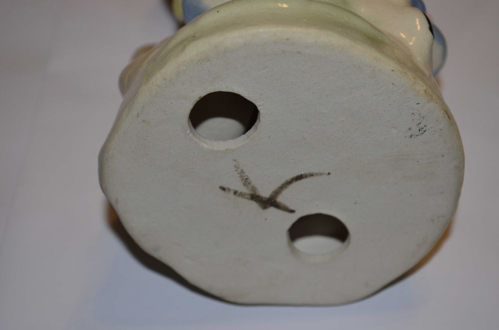 Figurka porcelanowa kobieta z psem naklejka polska