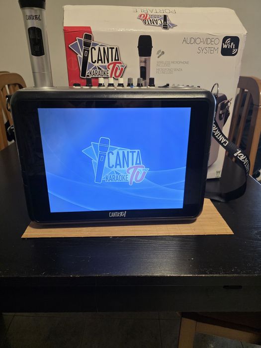 Sistema de Karaoke Canta Tu (Ecrã Tátil Android, Wi-Fi e YouTube)