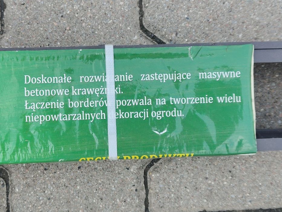 Obrzeża trawnikowe