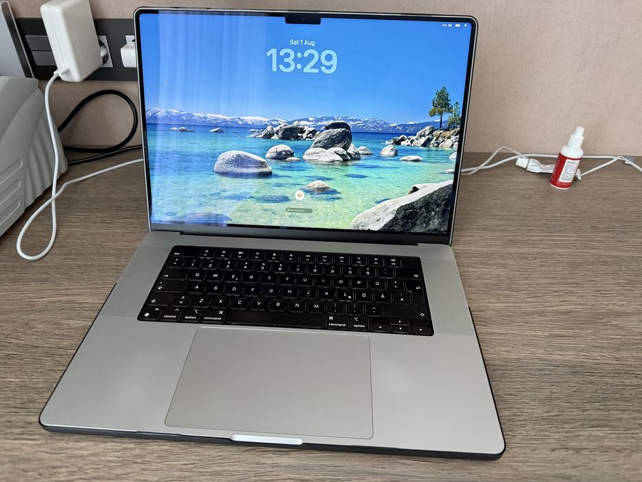 macbook pro 16 m1 max - купити ноутбуки - Ціна на OLX.ua