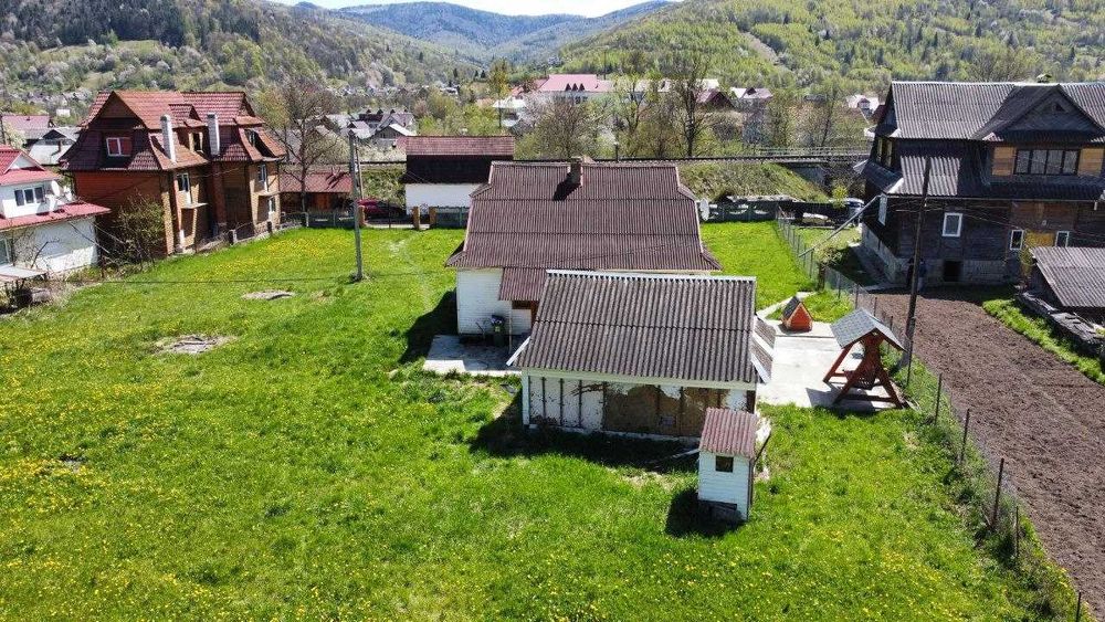 Продаж будинку . Площа 80 м.кв. Ділянка 10 с. Комунікації. Генератор