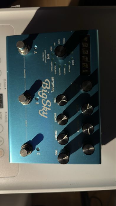 Roland  XP 30 Strymon Big Sky