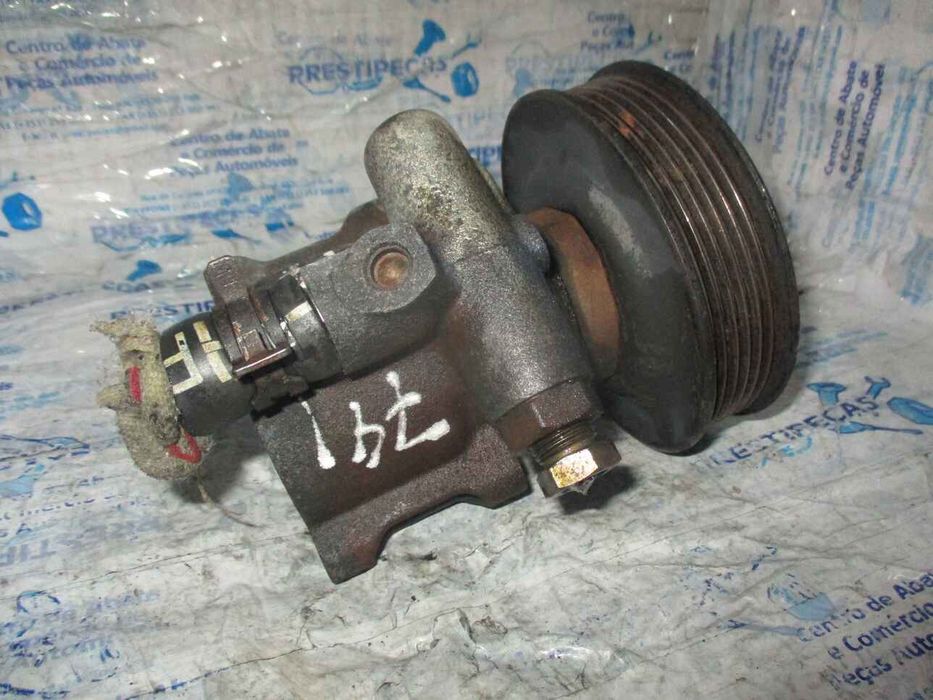 Bomba de direção VOLKSWAGEN Polo (6N)