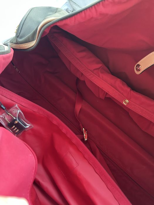 Сумка Samsonite на колесах