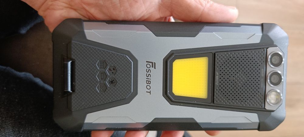 Sprzedam fossibot f106pro