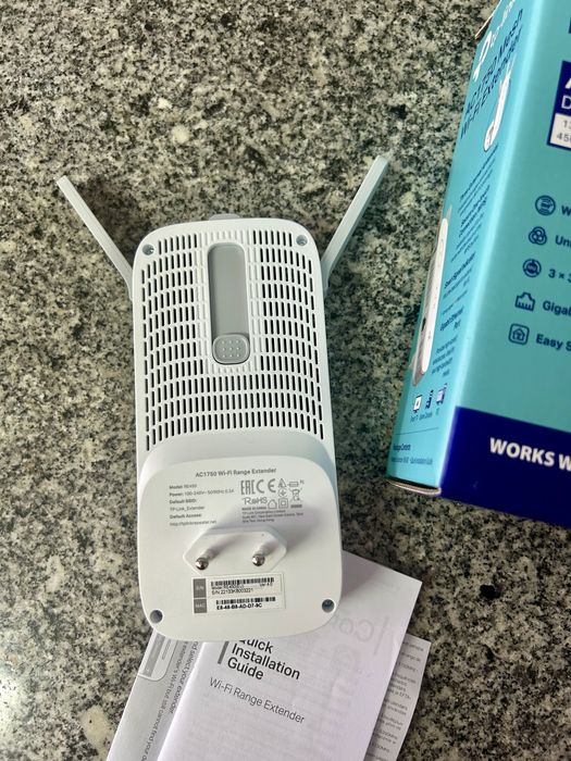 TP-Link RE450 Wi-Fi Range Extender AC1750