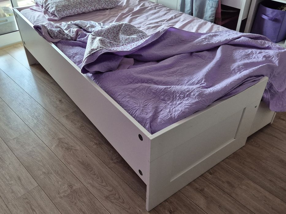 Cama Individual com duas gavetas