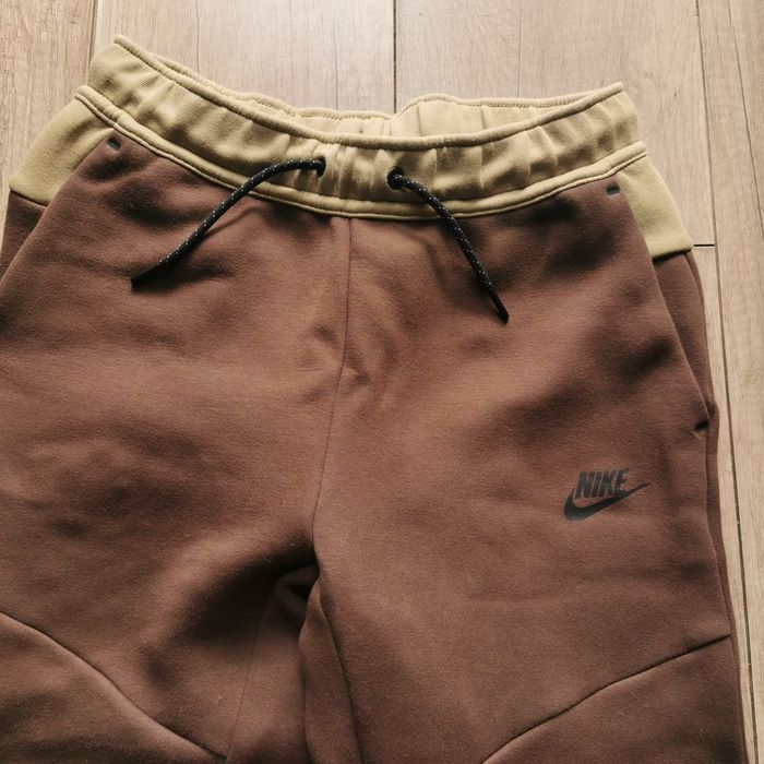 Nowe spodnie dresowe na 11-12 lat (146-152 cm) Nike