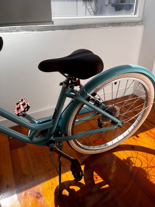 Bicicleta de Criança (Até 12 anos) – Como Nova / Usada apenas 3 vezes!