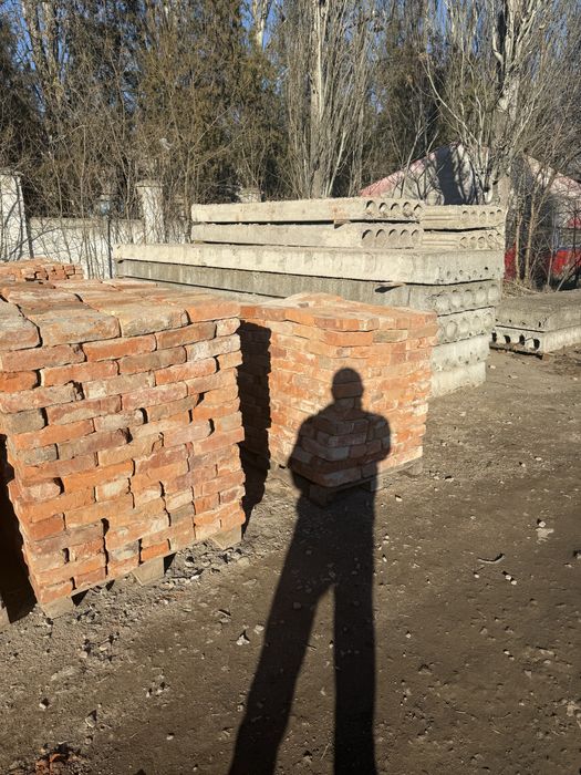 Красный бу кирпич