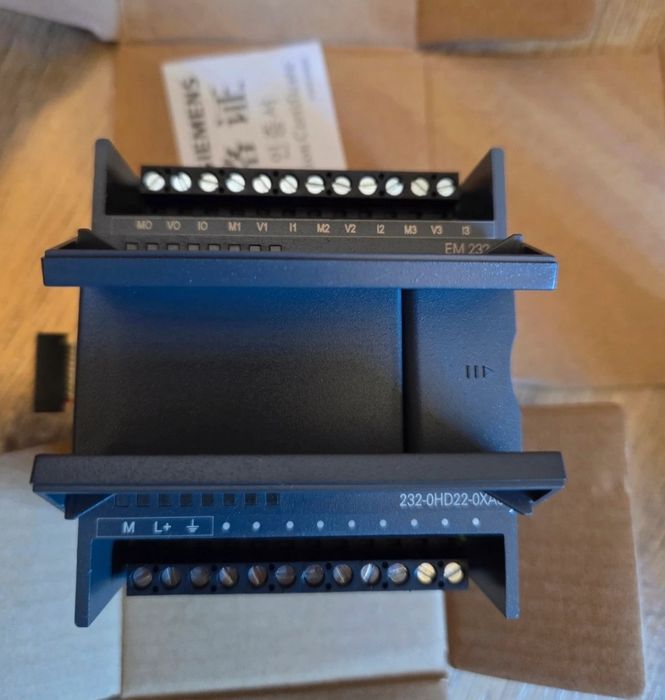 3x Saída Analógica de 4 Canais" no módulo Siemens EM 232