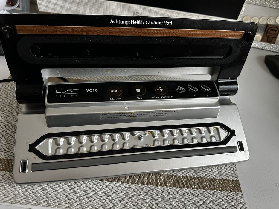 Продам вакууматор Caso VC10 вакуумний пакувальник