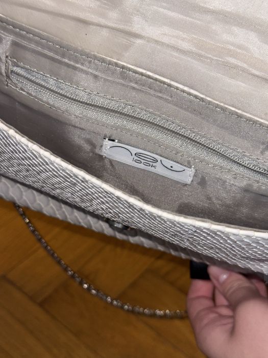 Клатч сірий з бантом New Look