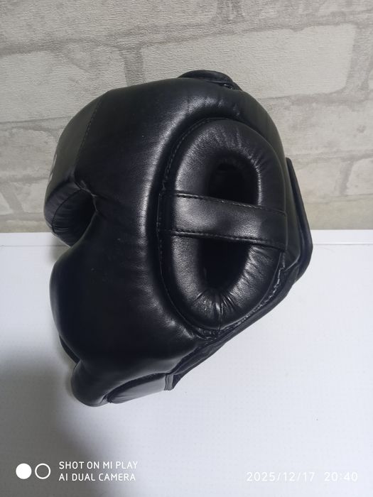 Продам защитный шлем для единоборств Хард–тоуч.