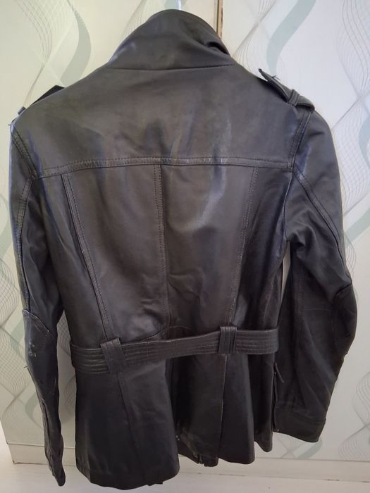 Casaco de pele preta