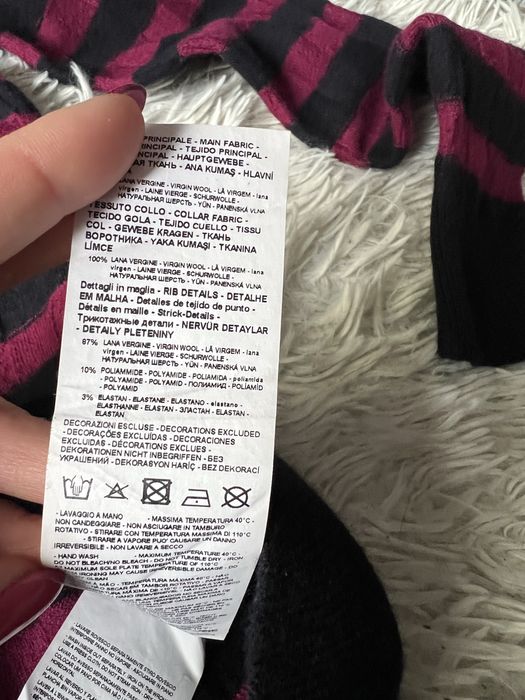 Sweterek Emporio Armani oryginał