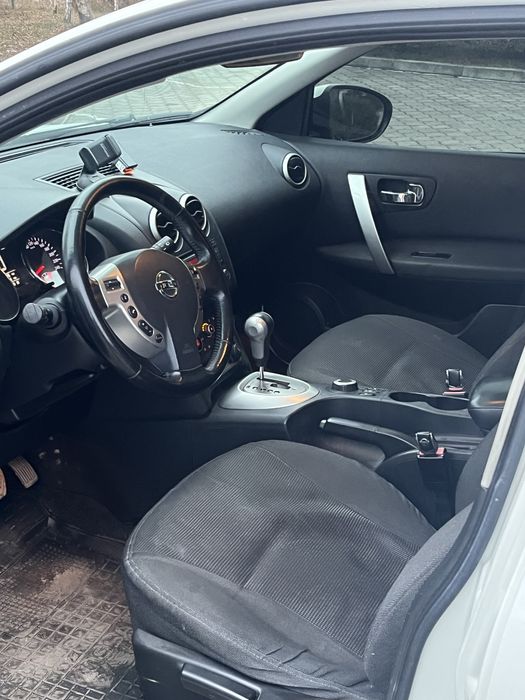 Продам Nissan Qashqai.