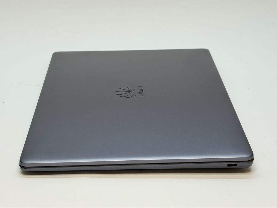 huawei matebook 13 i7-8565u/8gb ram.512gb ssd /geforce mx150/13,3''