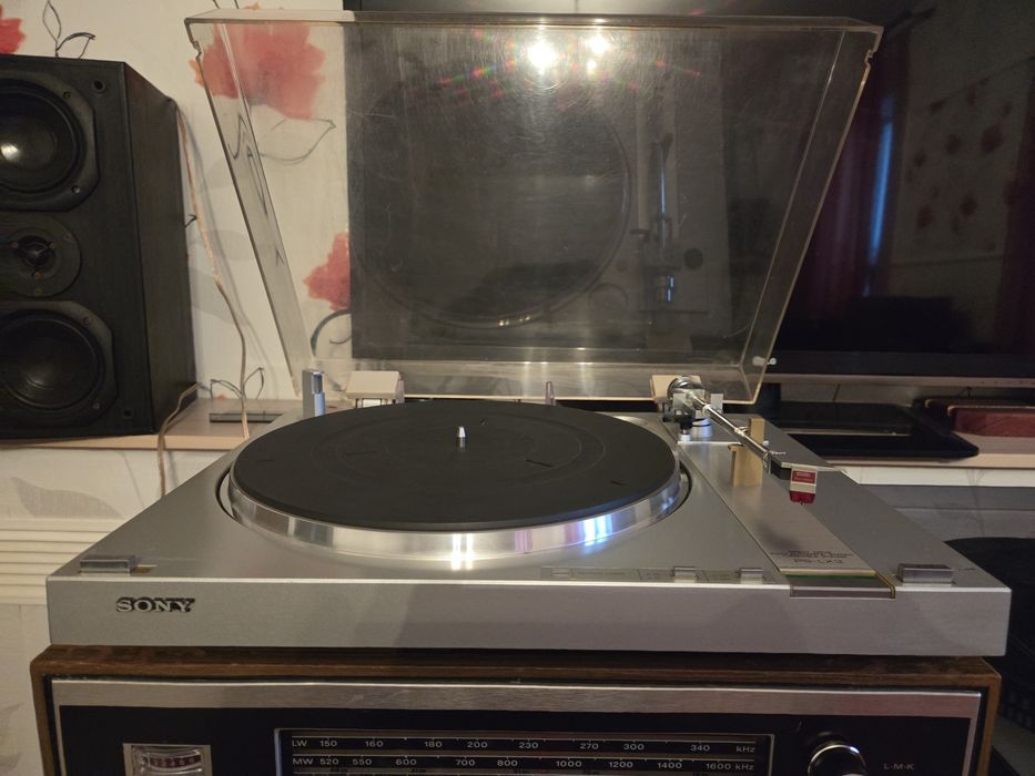 Вініловий програвач SONY PS LX 3. Гарний стан,Вставка під заміну.