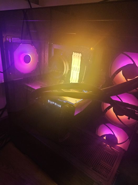 Komputer gamingowy 96GB Ram, GeForce RTX 4090 24 GB VRAM, AMD, 4TB