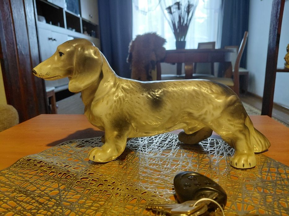 Figurka porcelana duży pies Jamnik prl