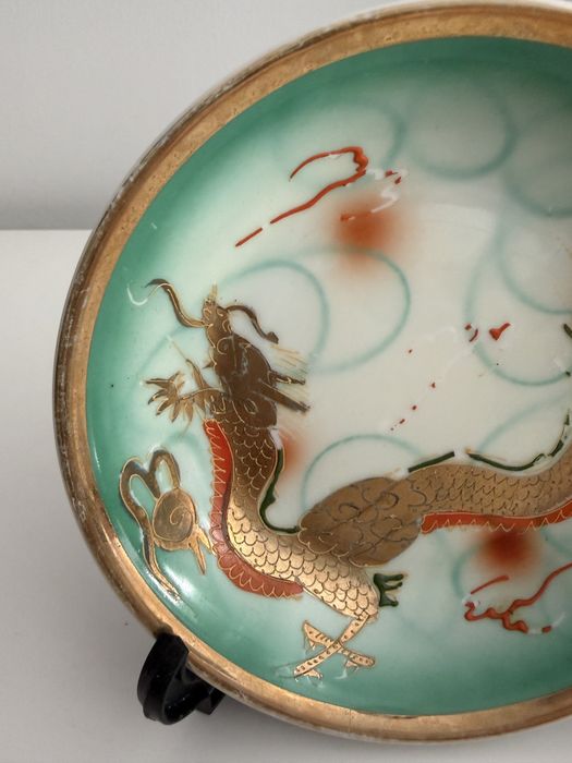 Pratos de porcelana japonesa de exportação do período Showa.
