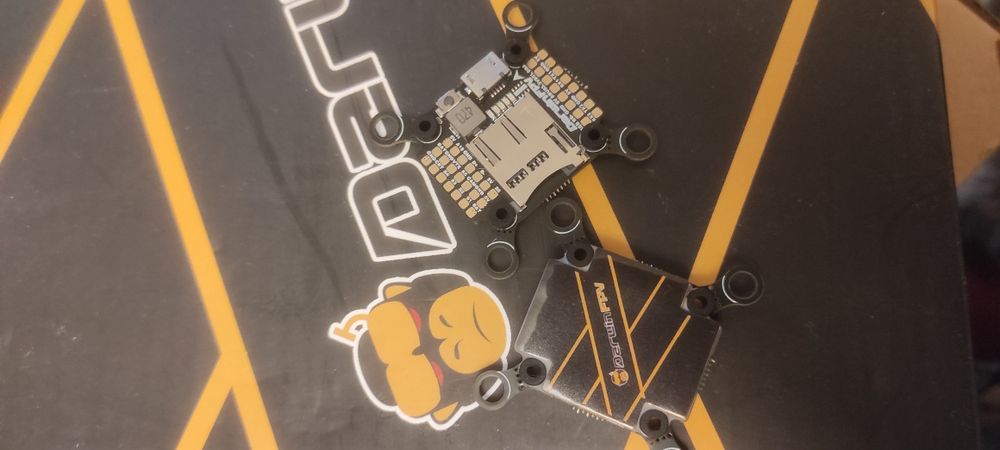 Польотний контролер Darwinfpv cineape25 стек мозги плата керування ESC