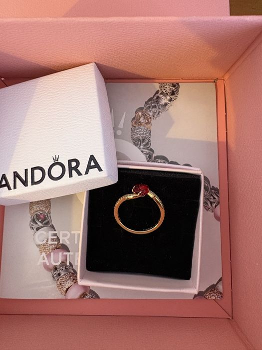 Anel Dourado da Pandora