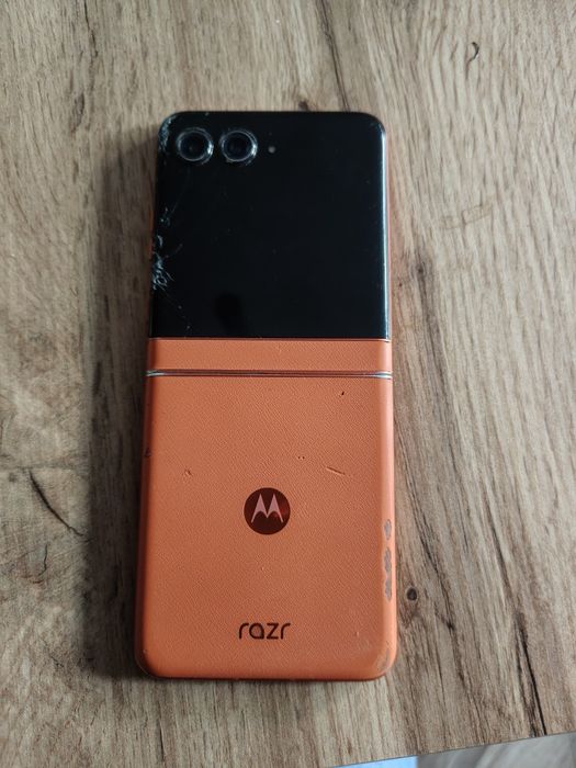 Motorola razr 50