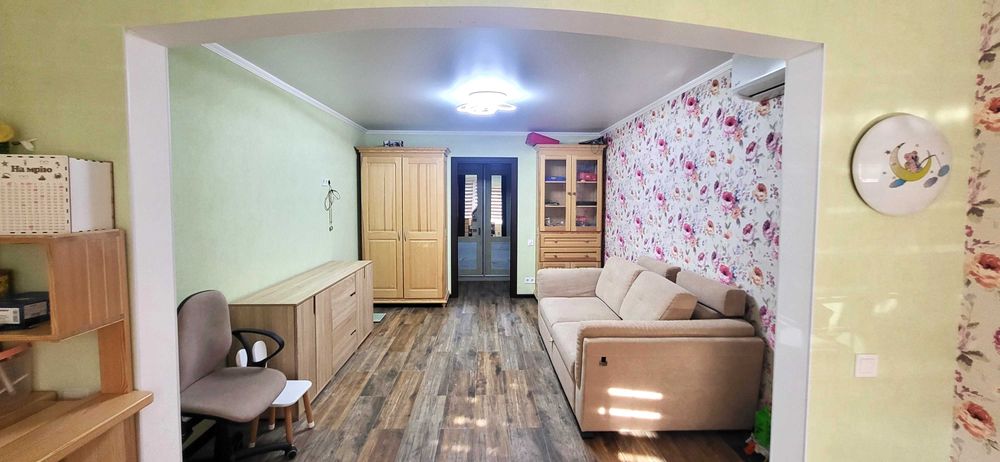 Продаж 2-х к кв вул Володимира Українця буд.57, 1/10 ЗАКРИТА ТЕРІТОРІЯ