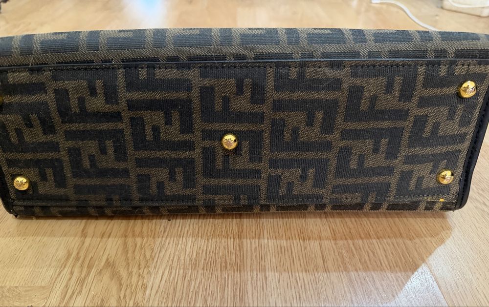 Сумка Fendi  , всі лого