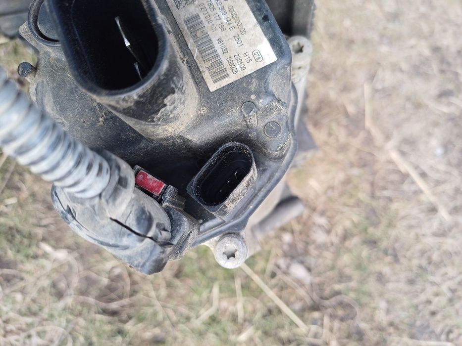 Рульова рейка Audi Skoda Superb Volkswagen Passat B-6 1K1423051DM