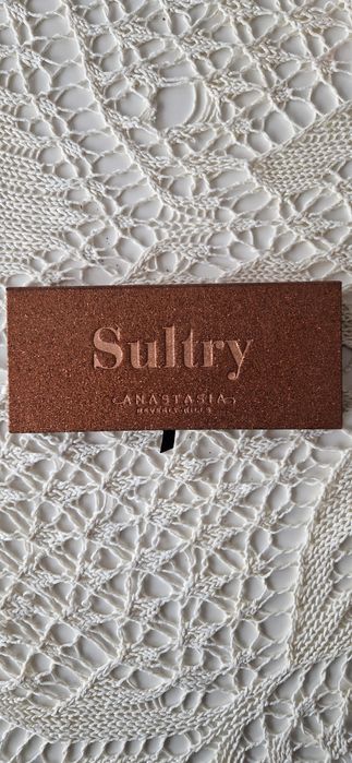 Anastasia Beverly Hills Sultry paleta
