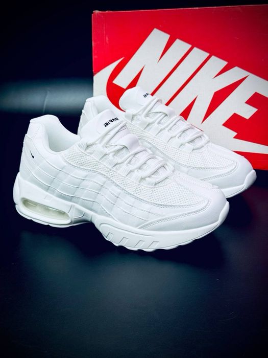 Кожаные кросовки белые мужские Nike 95 колекция Найк 2026!! Nike air max 95 ! Мужские осенние кросовки найк ! Белые найки Топ качество