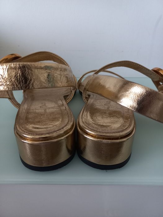 Босоніжки massimo dutti 37