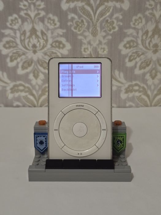 Плеєр Apple iPod Classic 2nd gen 20GB White на запчастини/донор